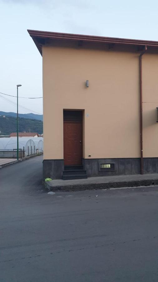 Un Mondo Di Coccole Santa Maria La Carita Экстерьер фото